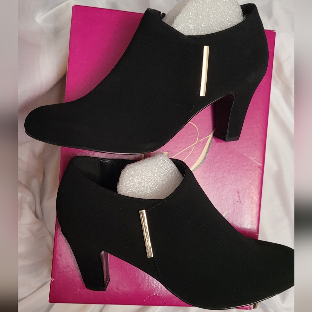 Easy Street Zandra Dress Shooties Women's Black 8M New NIB New